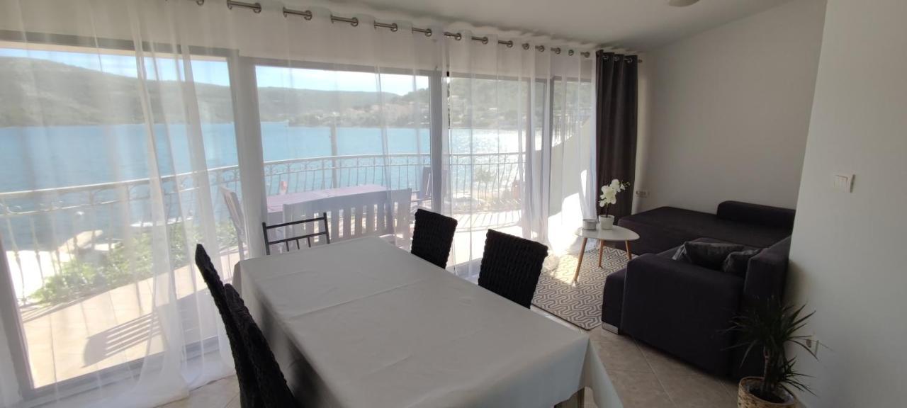 מרינה Apartman Mila מראה חיצוני תמונה