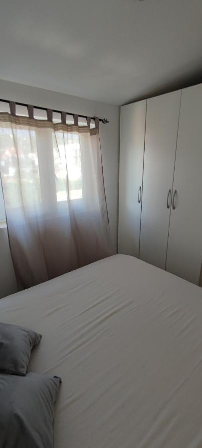 מרינה Apartman Mila מראה חיצוני תמונה