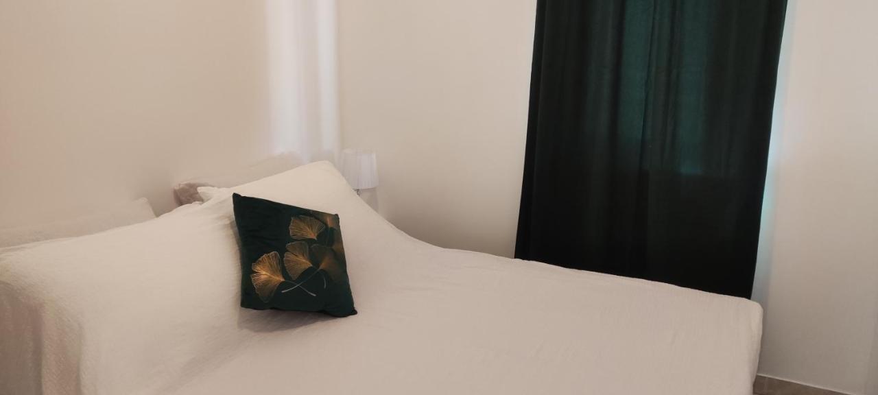 מרינה Apartman Mila מראה חיצוני תמונה